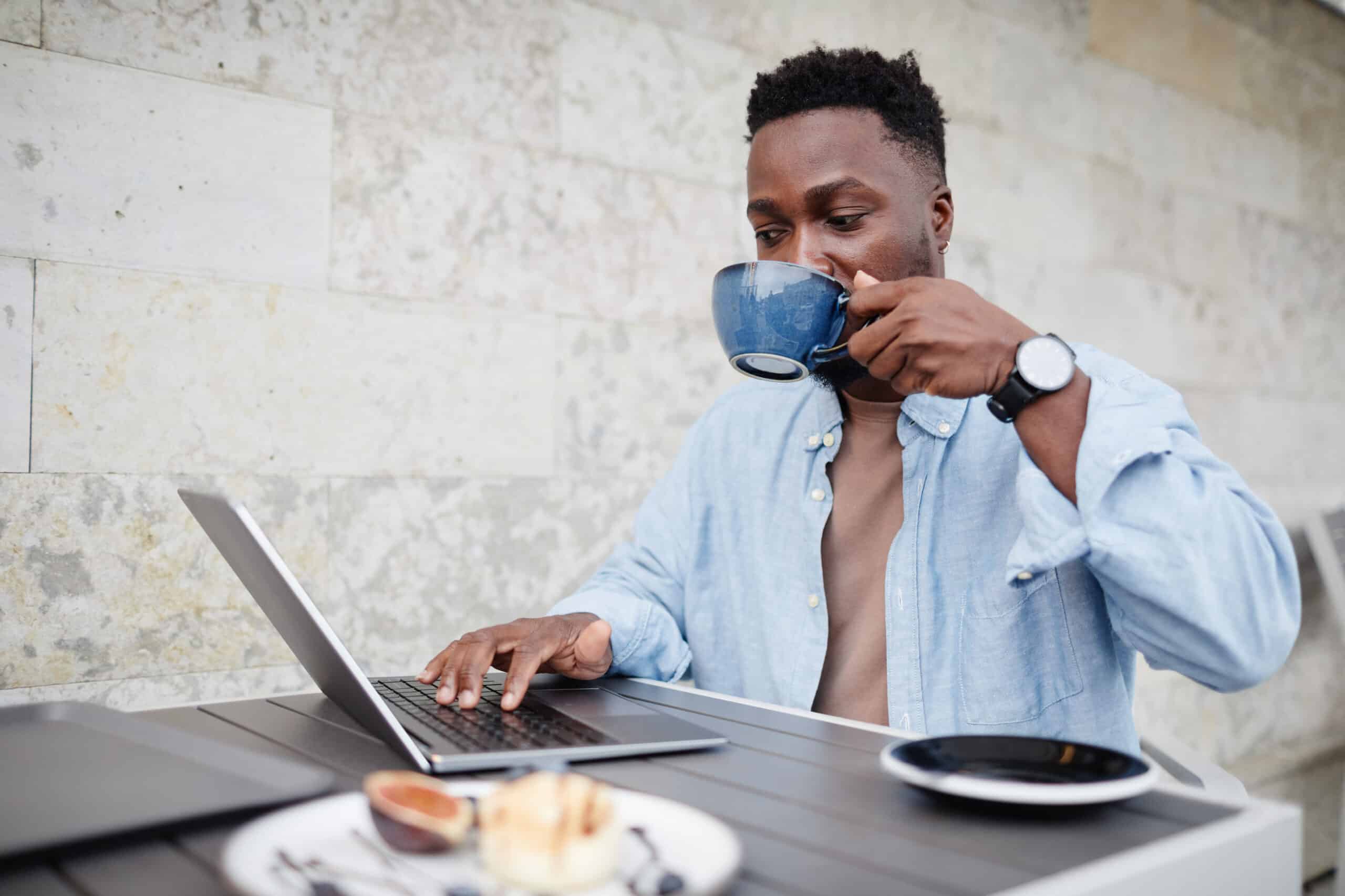 Enjoy the Best Coffee Spots at Yonge and Eglinton While Keeping Your Teeth White!